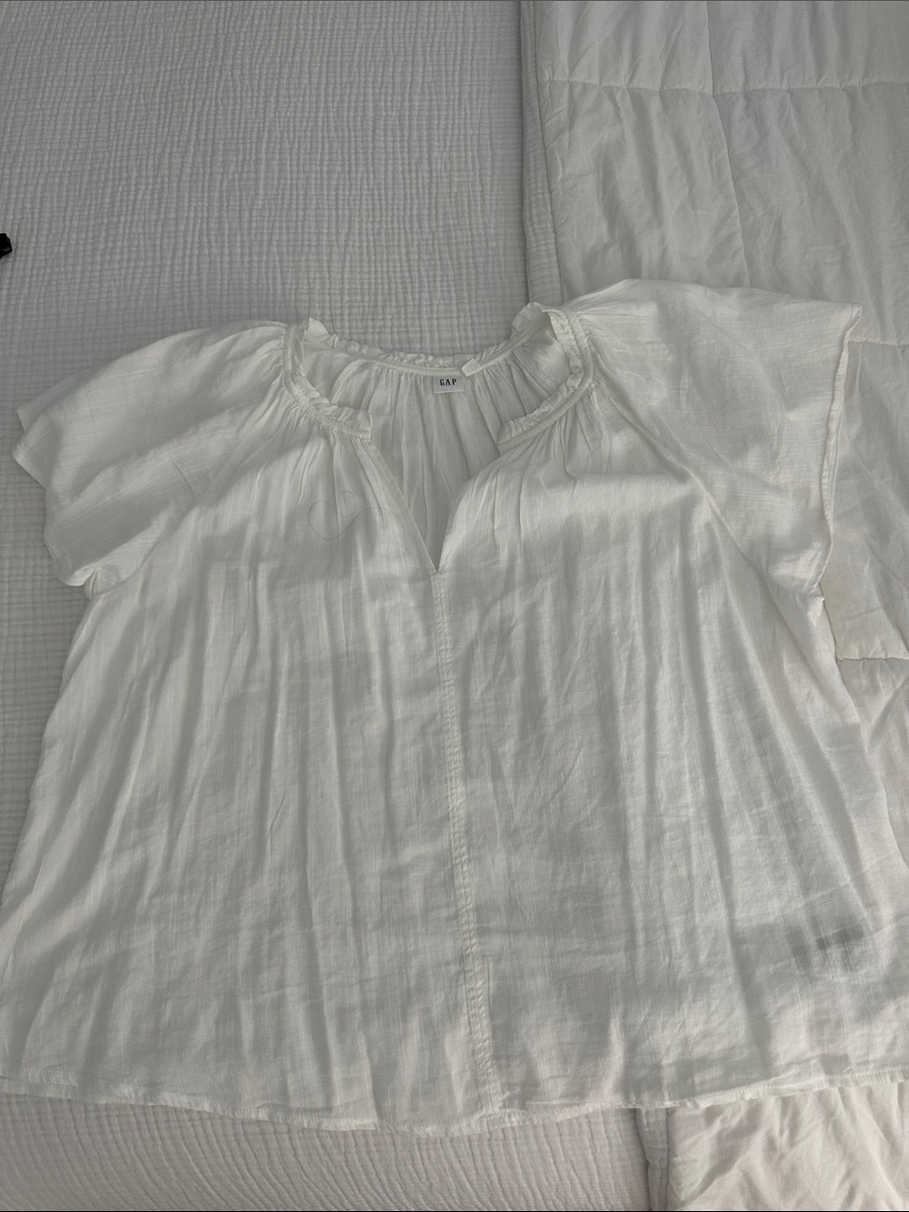 GAP White Flutter-Sleeve Peasant Top